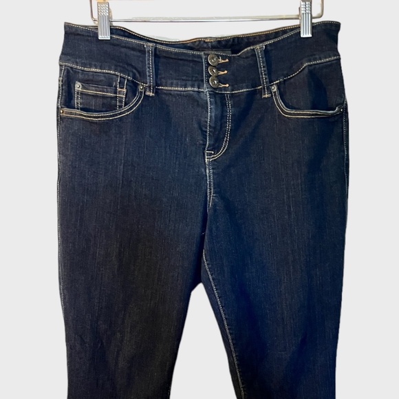 TORRID Jegging Premium Dark Wash Jeans - Picture 3 of 11